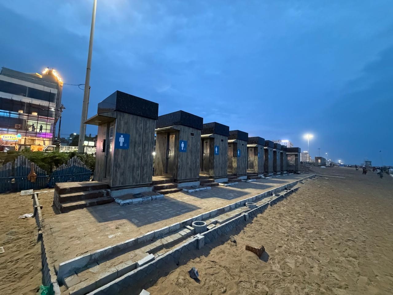 Puri Beach IPToilet